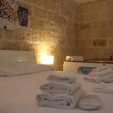 La Suite In Centro Con Vasca Idromassaggio - Relax & Spa Bari