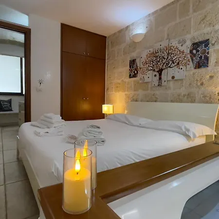 Apartament La Suite In Centro Con Vasca Idromassaggio - Relax & Spa